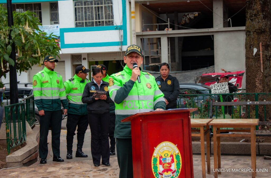 Designan al general PNP Colín Sim Galván como el nuevo jefe de la IX Macro Región Policial Arequipa.