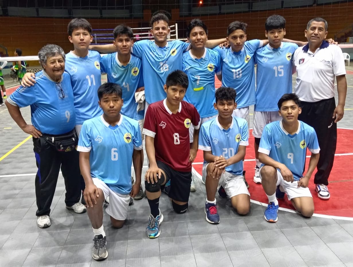 Foto: FPV | Equipo de Arequipa en el Nacional Masculino Sub-17.