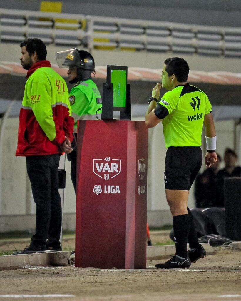 VAR en la UNSA.