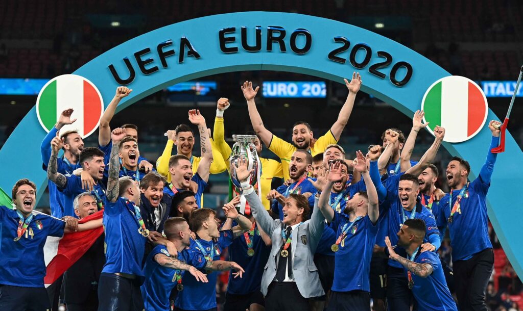 Italia se coronó campeón de la última edición de la Eurocopa en Londres. 