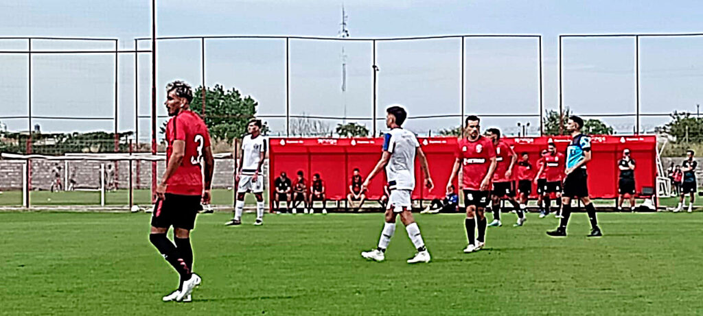 Melgar no pudo en su primer amistoso internacional ante Argentinos Juniors. 