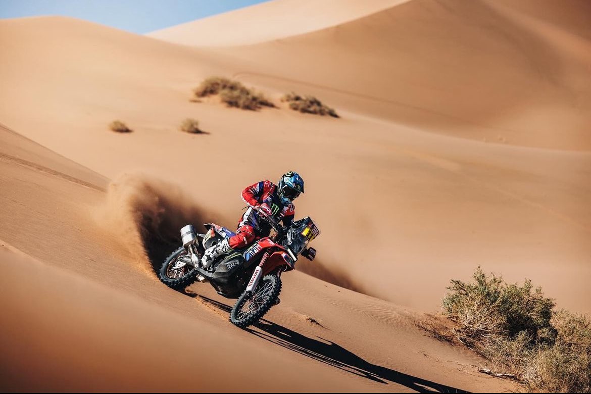 José Ignacio Cornejo en su CRF 450 RALLY de Honda.